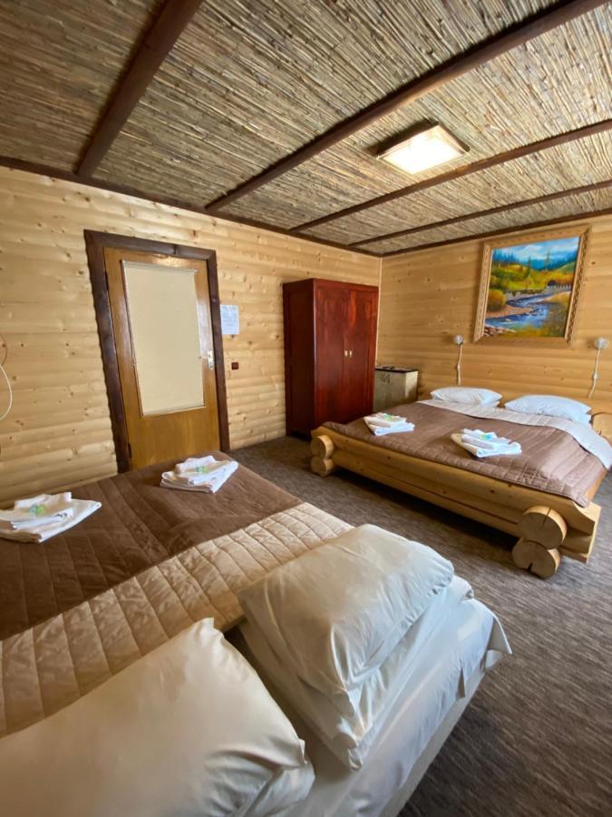 Guest House Shulc Mizhhirya  エクステリア 写真
